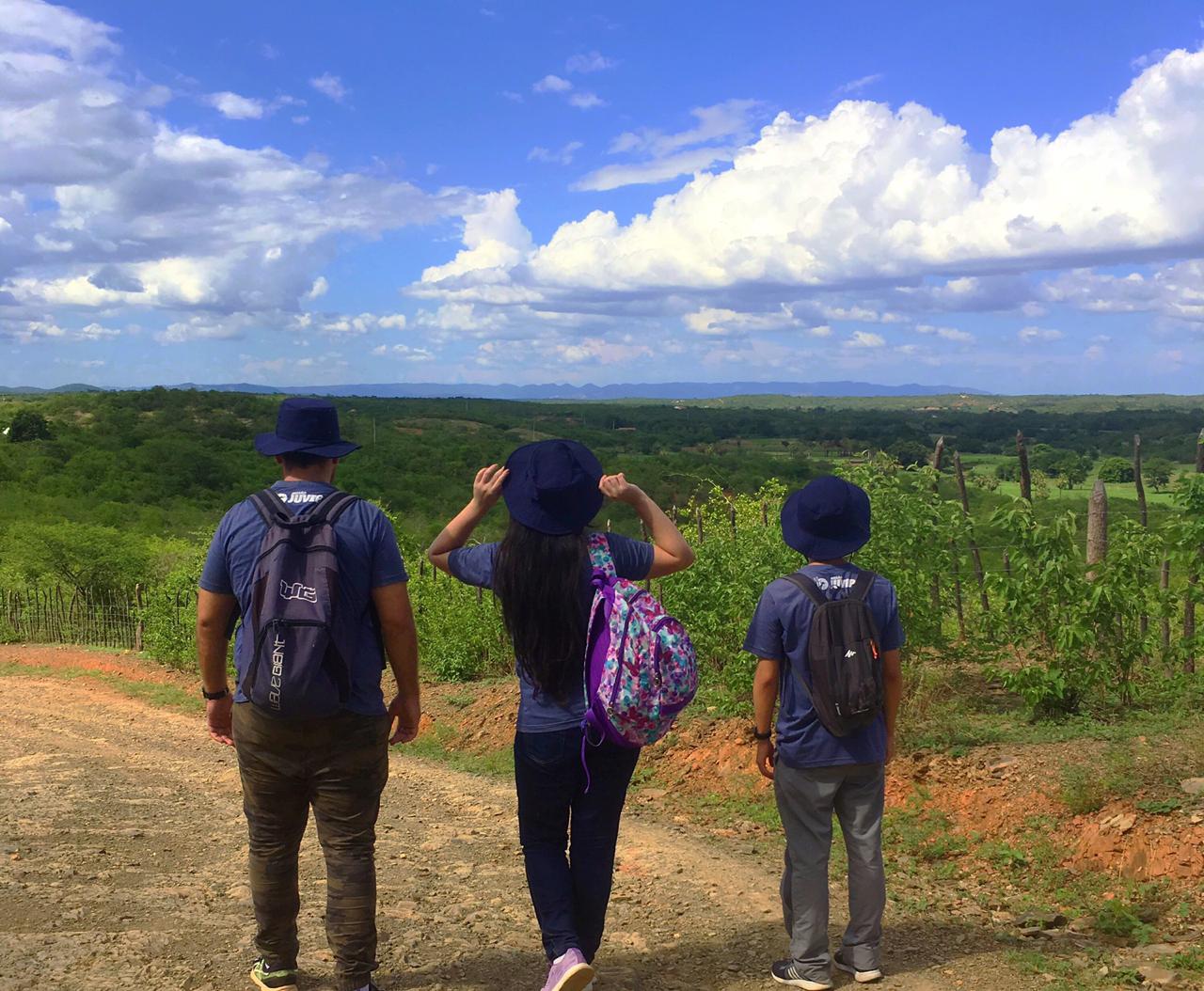 Missionarrios viewing the Green Sertao