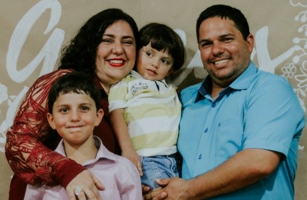 Wanderley Family of Four